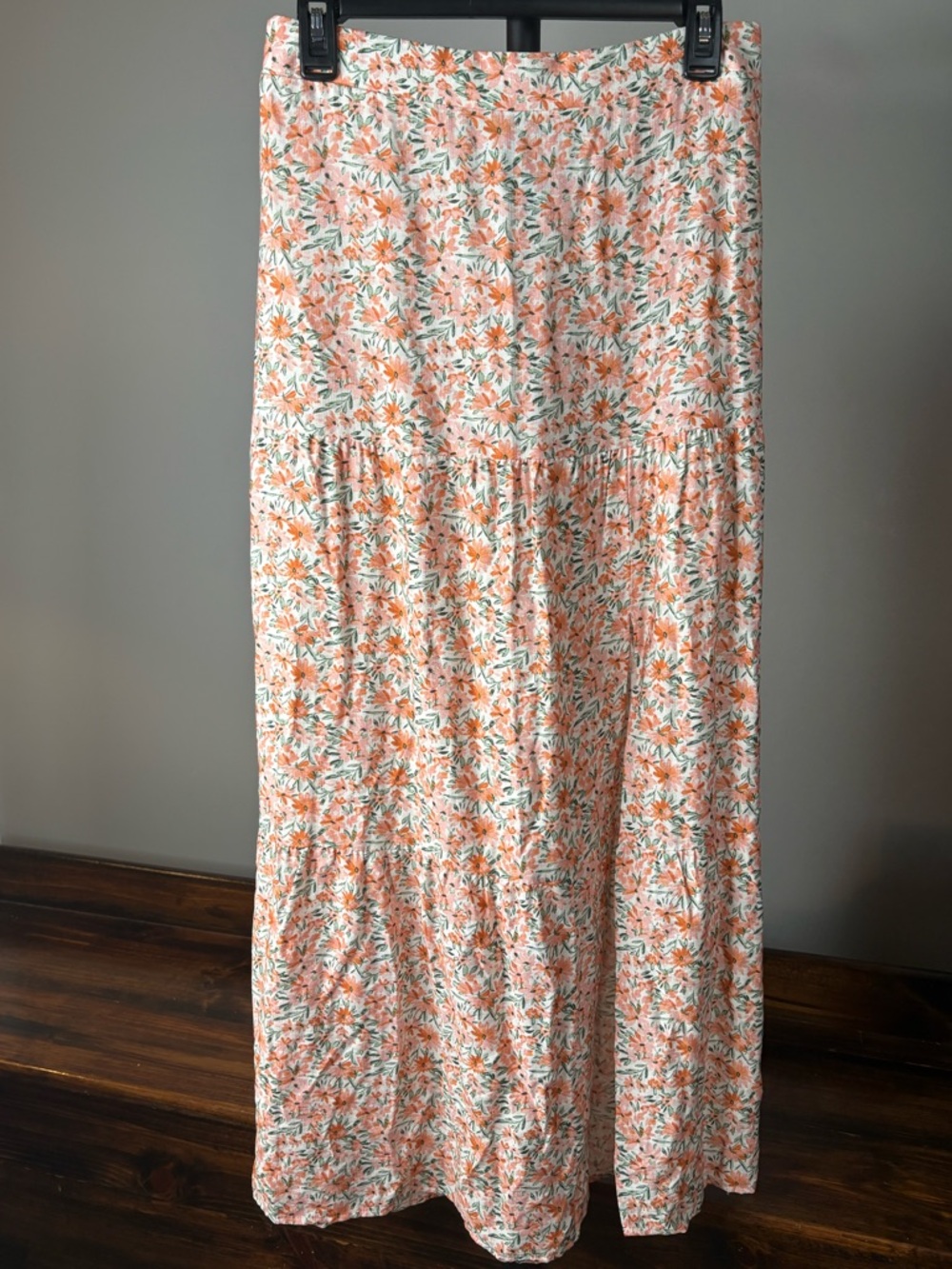 I.N. San Francisco Peach Floral Tiered Maxi Skirt